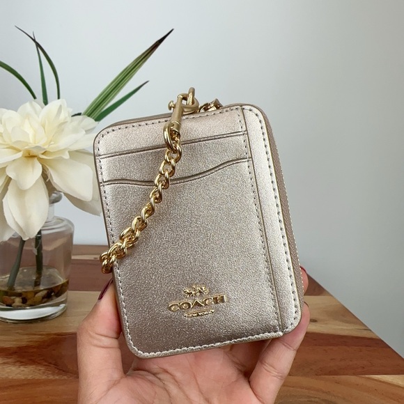 NWT Coach Leather Zip Card Case - Picture 2 of 6